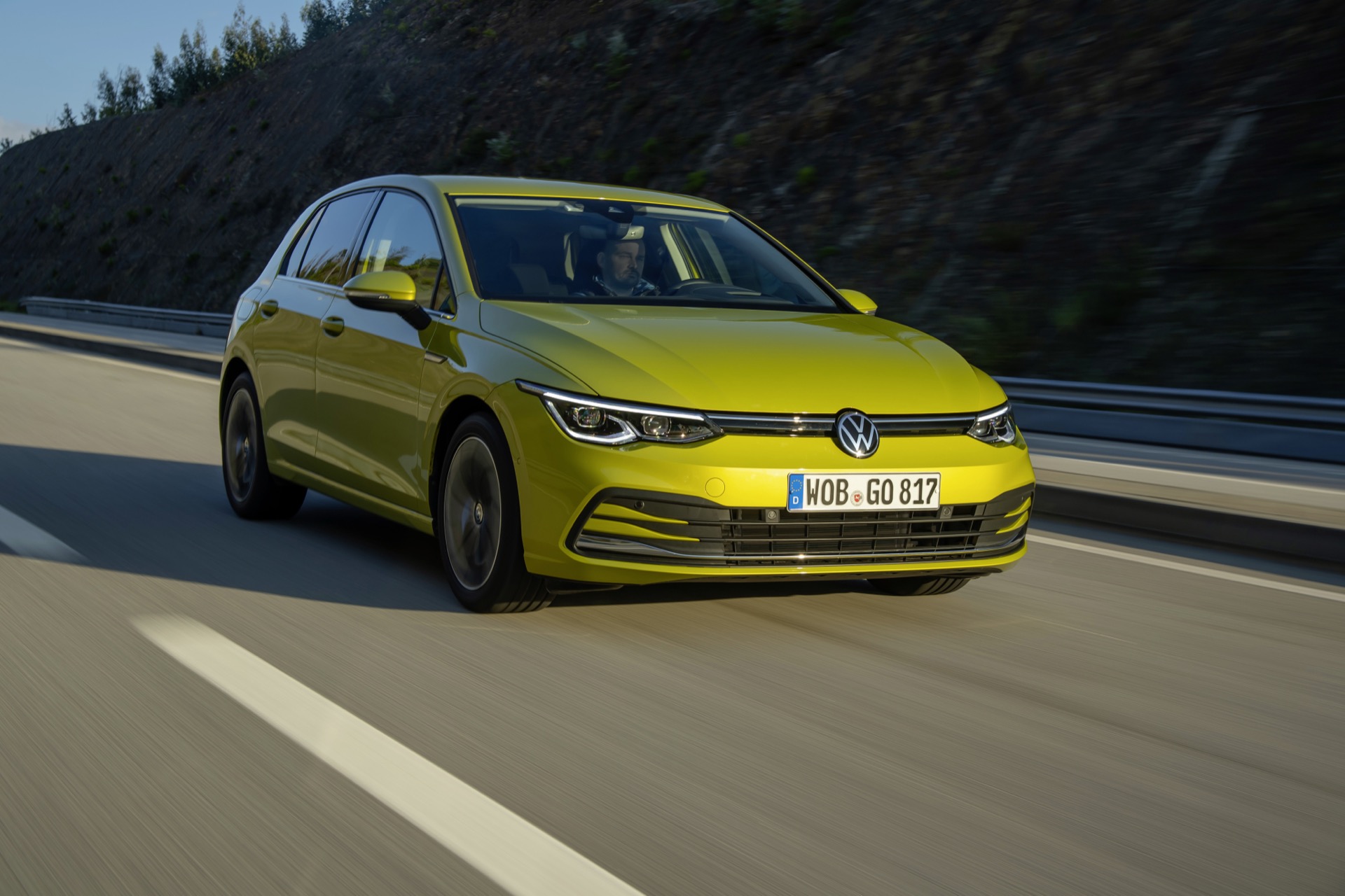 ADAC Zverejňuje Test Letných Pneumatík vo Veľkosti 225/40 R18 – 11 Pneumatík Získalo Dobre Hodnotenia